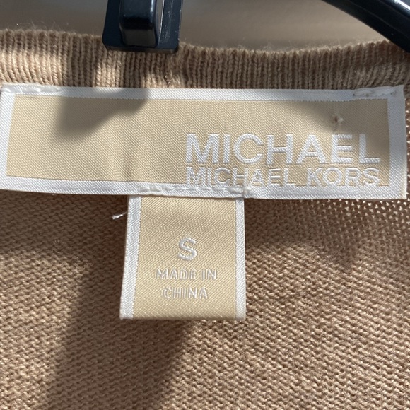 Cardigan - Picture 2 of 3